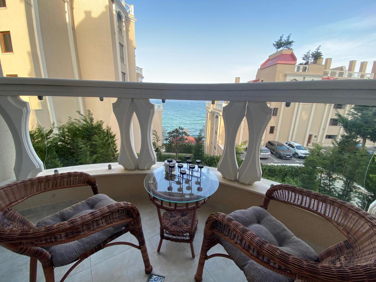 Luxurious And Panoramic Apartments At The Beach In La Mer Complex Golden Sands Luaran gambar