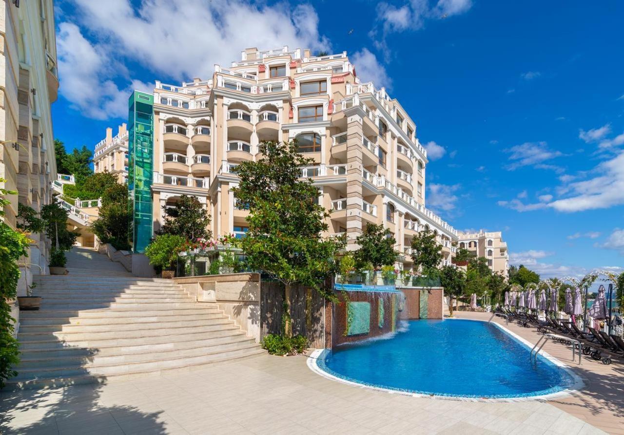 Luxurious And Panoramic Apartments At The Beach In La Mer Complex Golden Sands Luaran gambar