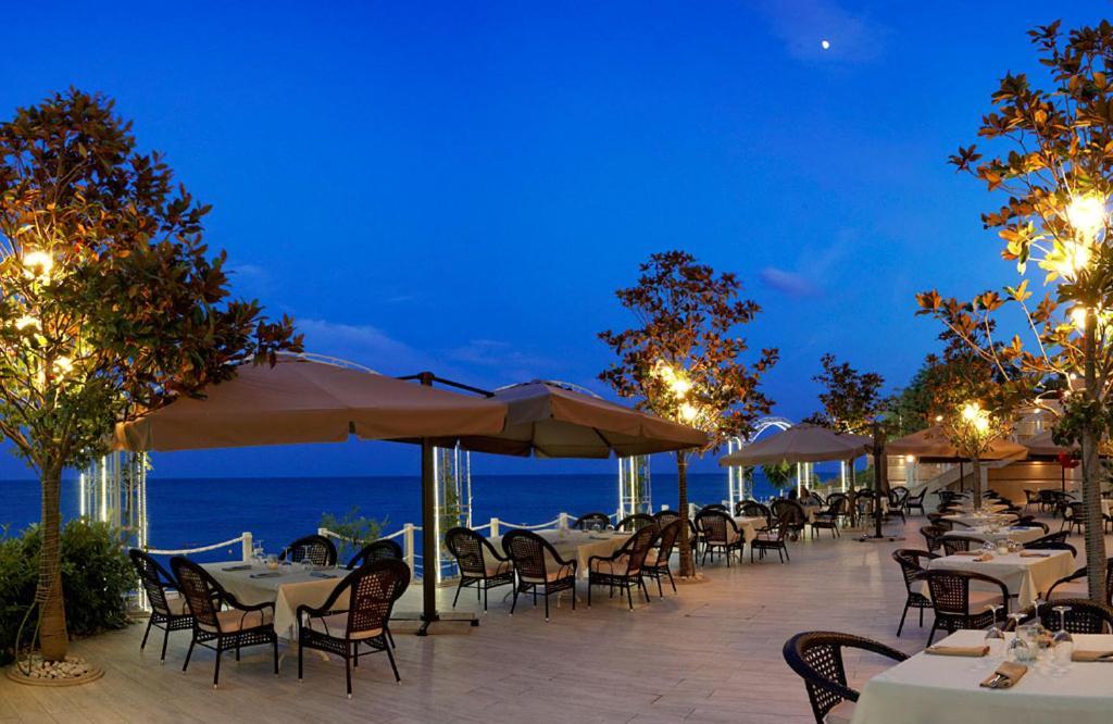 Luxurious And Panoramic Apartments At The Beach In La Mer Complex Golden Sands Luaran gambar