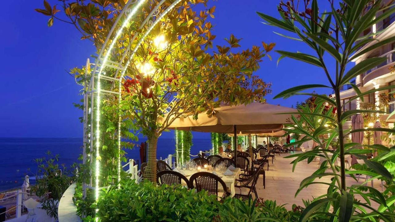 Luxurious And Panoramic Apartments At The Beach In La Mer Complex Golden Sands Luaran gambar