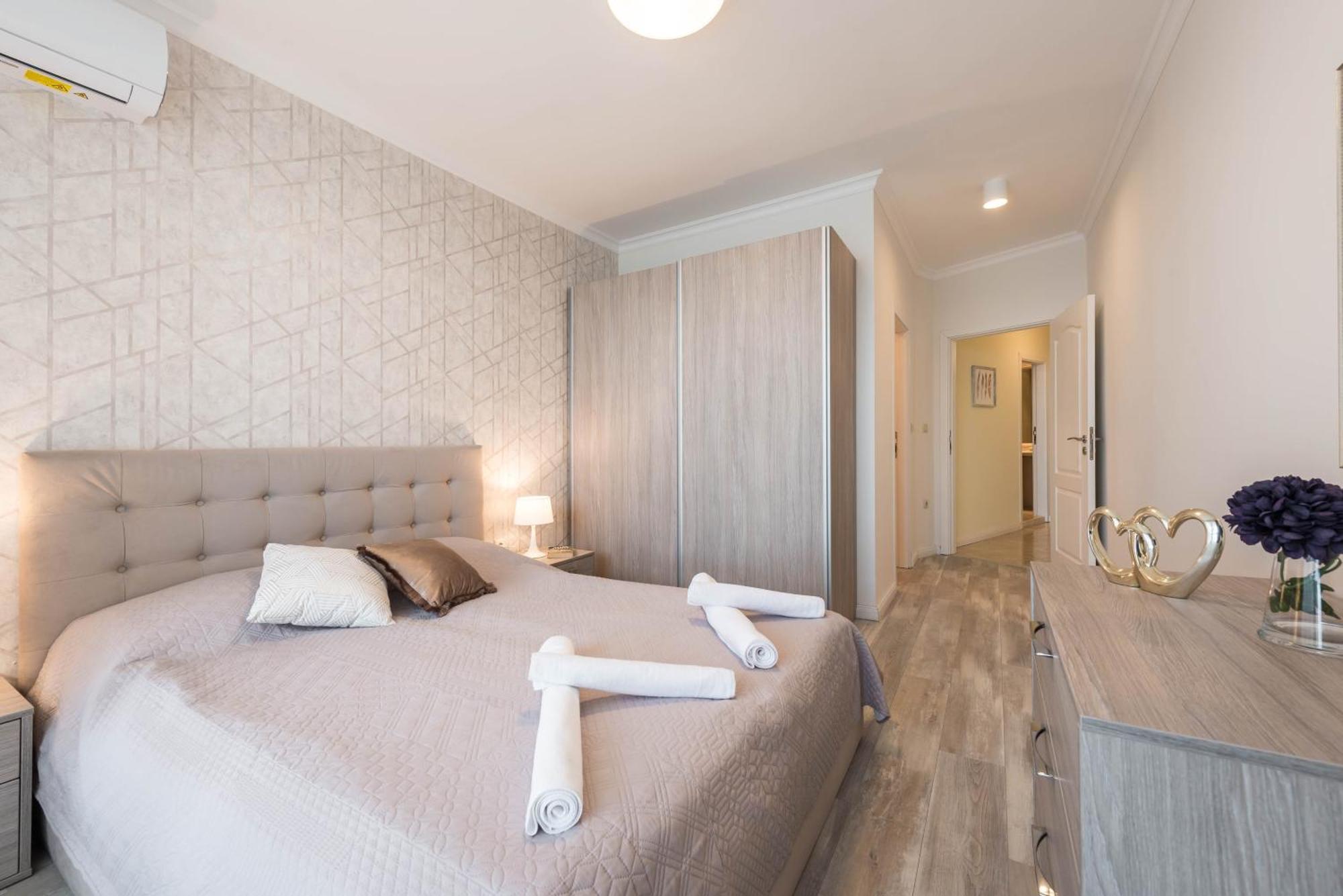 Luxurious And Panoramic Apartments At The Beach In La Mer Complex Golden Sands Luaran gambar