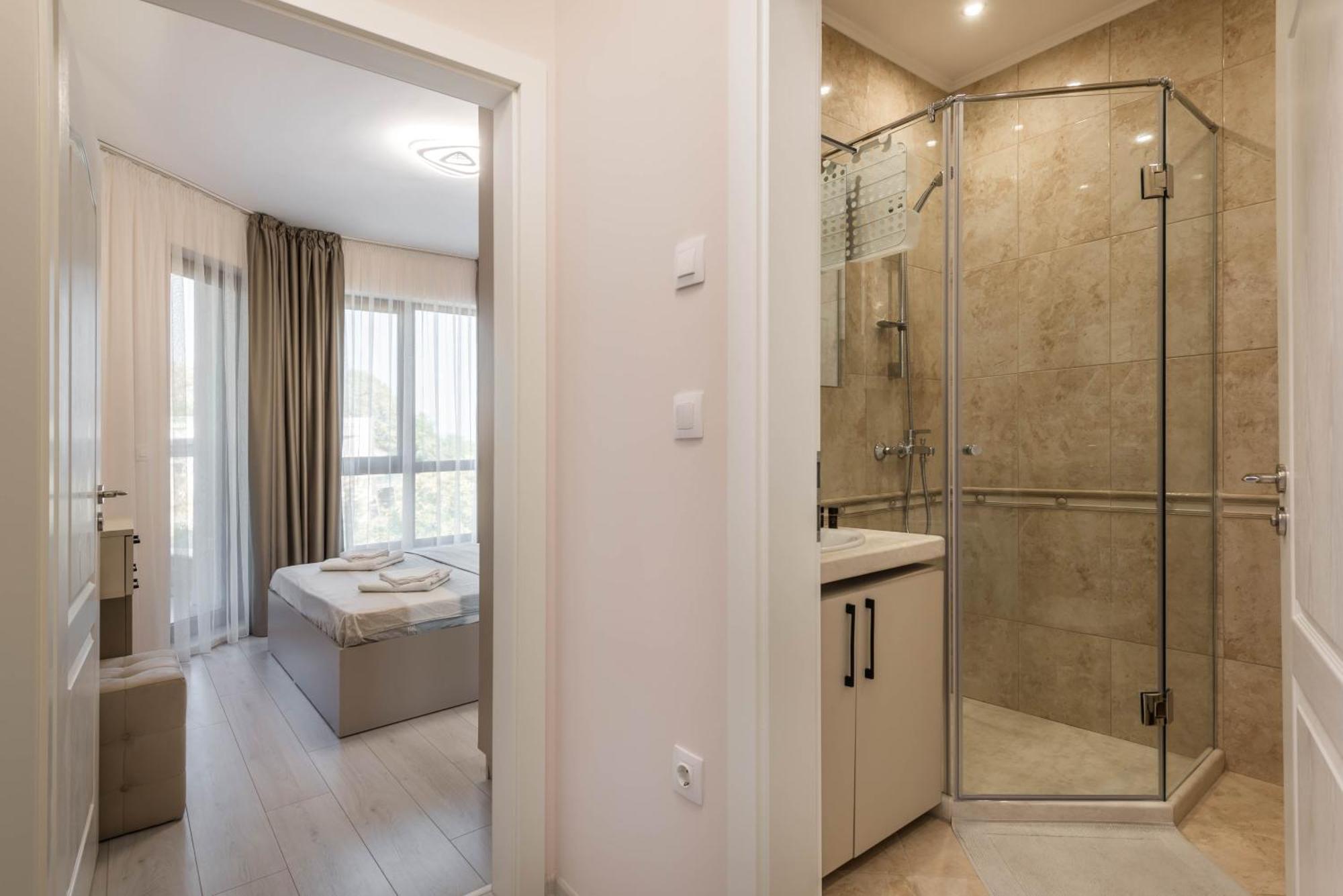 Luxurious And Panoramic Apartments At The Beach In La Mer Complex Golden Sands Luaran gambar